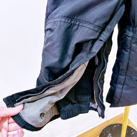 Gap black 2T Toddler Snow Bib Overalls - Picture 3 of 6